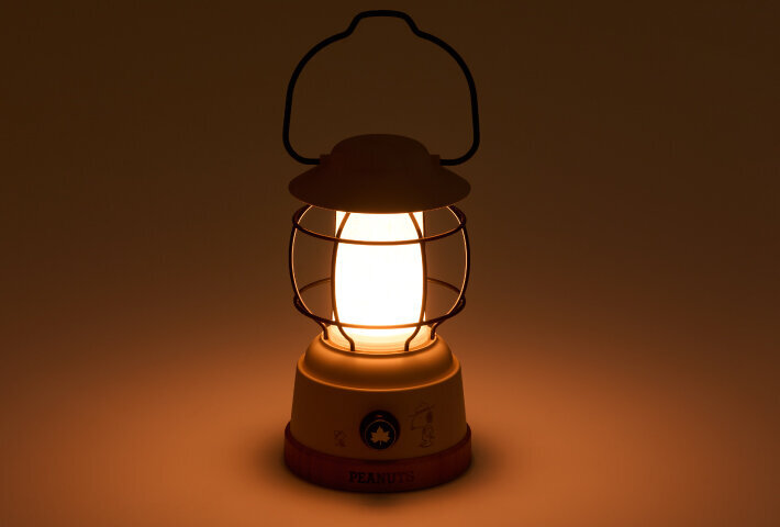 【LOGOS】Even with kids, you can heal by the flames while camping! A classical lantern that feels the warmth of bamboo