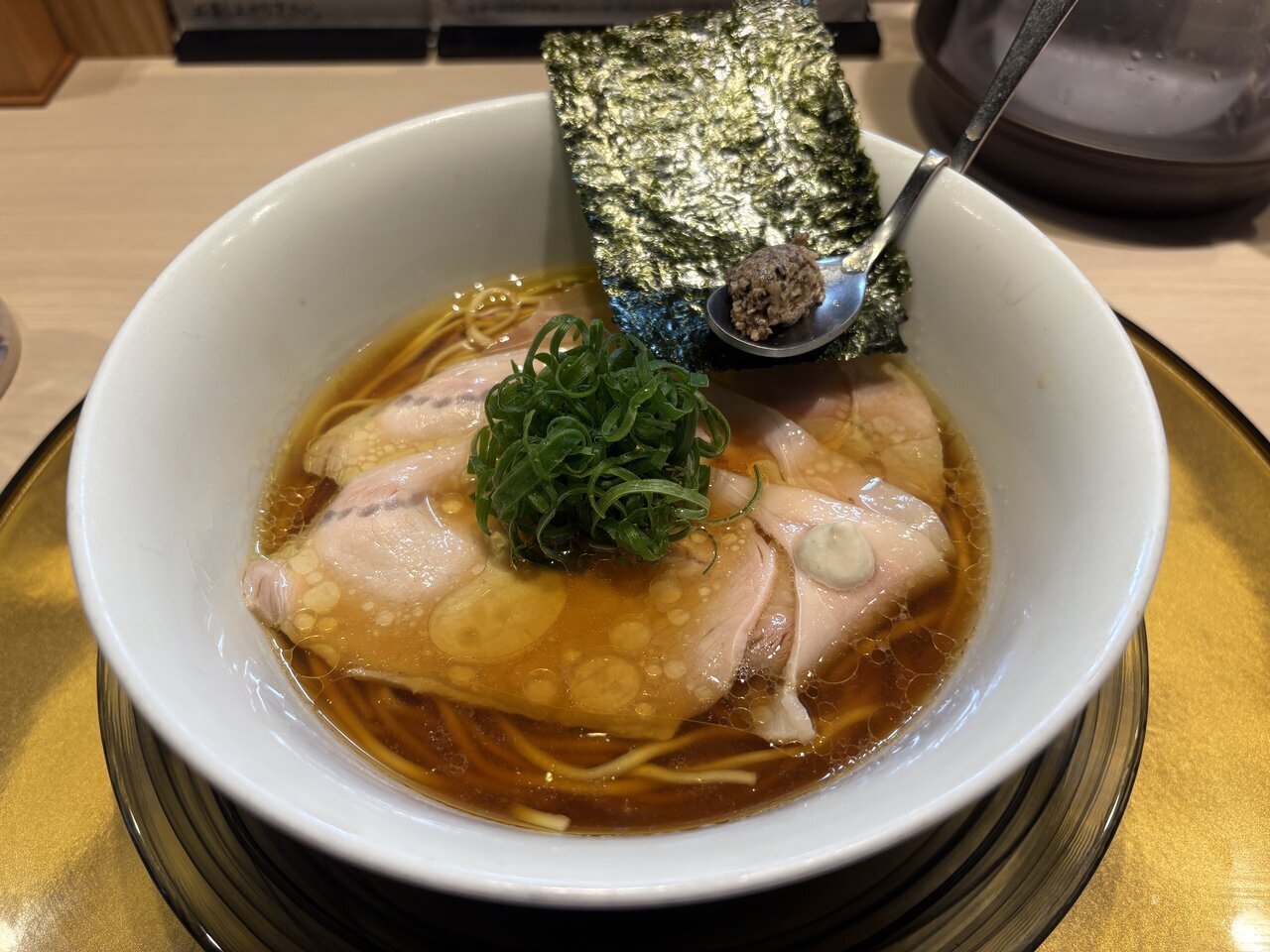 【Ramen】 Experience the high-end ramen of "Iruka TOKYO Roppongi," awarded the Michelin Bib Gourmand.