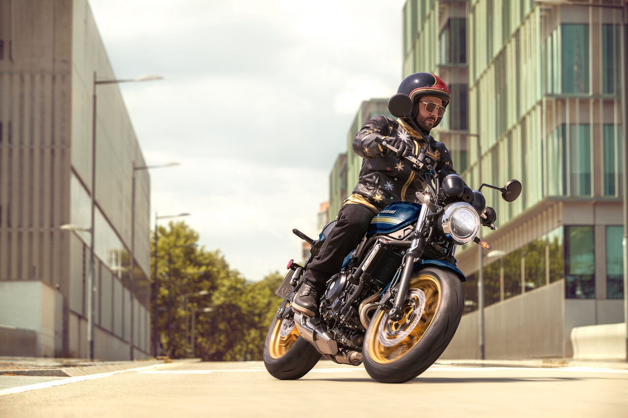 【11月15日発売】カラー＆グラフィック一新！カワサキ「Z650RS」2026年新型