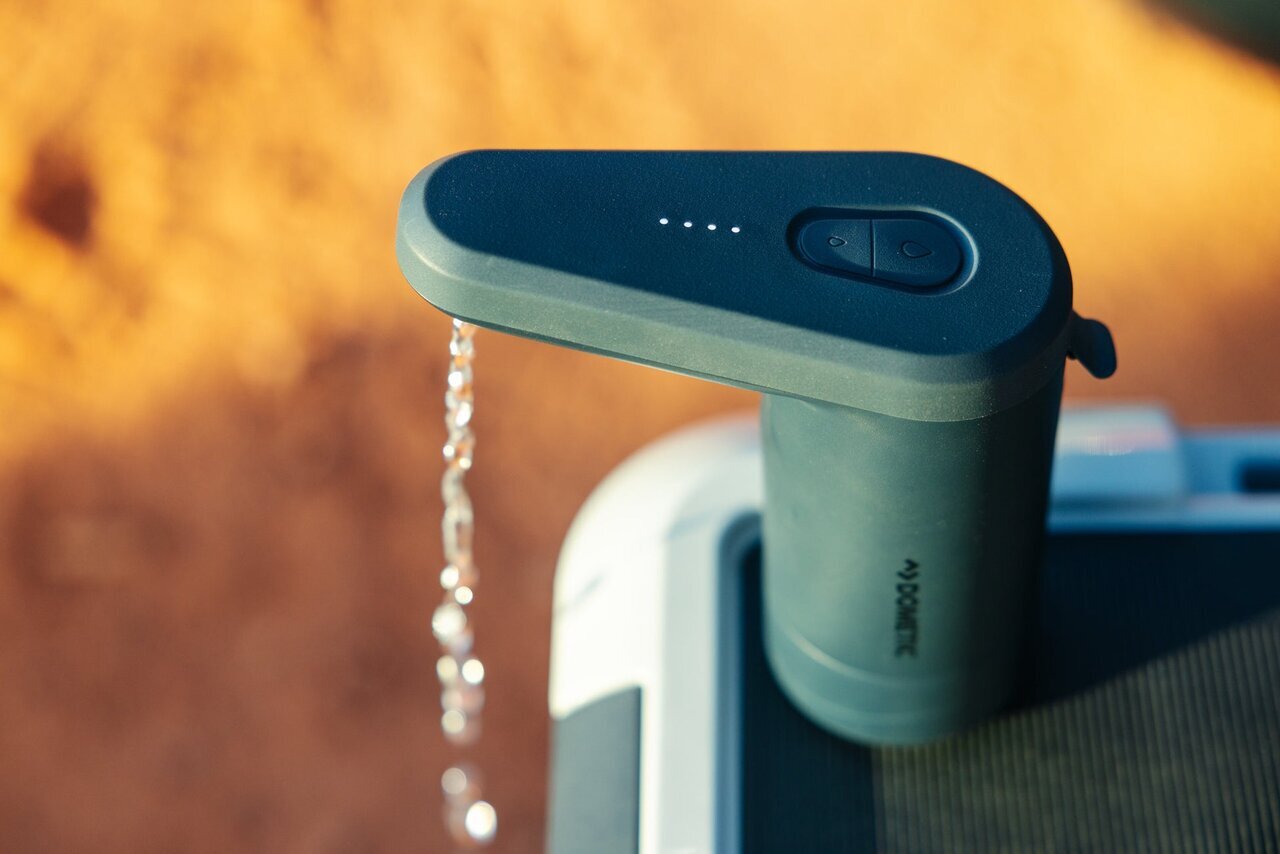 【Portable Water Faucet】Just like a faucet! No power required, but it has a high-power water flow for proper washing