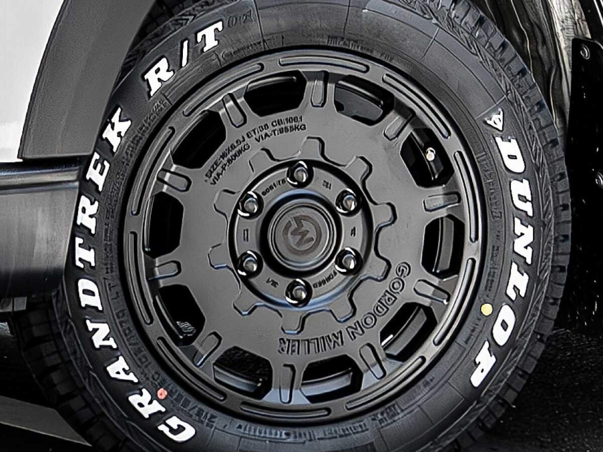 【Hiace】Improving fuel efficiency while enhancing design & performance!? Equipped with super tough forged wheels