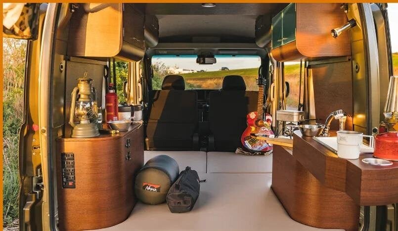【Car Interior Camping】Sub battery installation at no additional cost! A full-fledged lightweight camper van kit