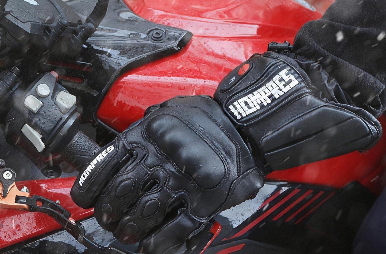 【Motorcycle】 My fingertips are too cold! With heated gloves that warm the whole hand, winter touring is a breeze.
