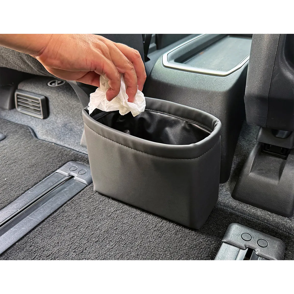 【Convenient Car Accessories】 Smooth leather-like design just like OEM! A dust box that holds 3 PET bottles.