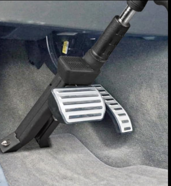 【Car Theft】 Simply step on it and turn for ultra-strong locking! The special cylinder is impregnable even to drills