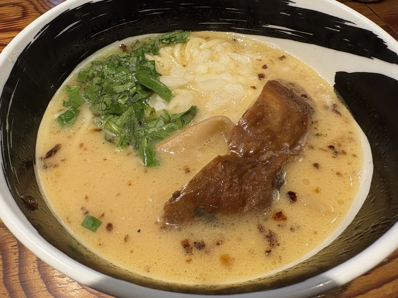 【Ramen Travelogue】Yokohama - Noodle Shop Hamatora's "Rich Salt Ramen" satisfied my luxurious holiday mood