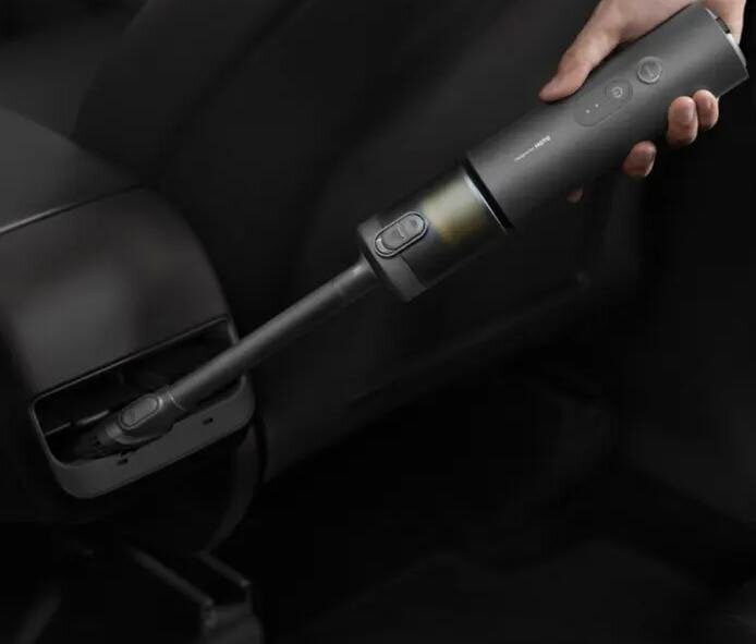 From cleaning inside the car to packing before a trip! The multi-cleaner with 4 functions is incredibly convenient.