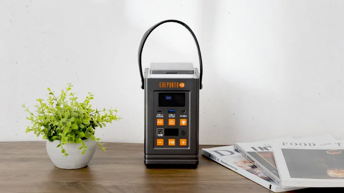 【Portable Power Supply】 Reduces the “fire” risk with Lithium Iron Phosphate battery! Can use radio and light too
