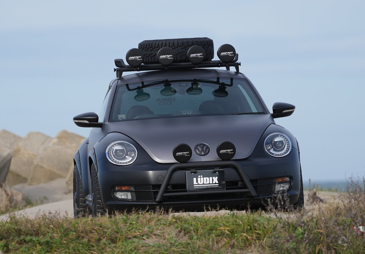 【新型カスタムカー】ベース車両はザ・ビートル!スポーティなポルシェルックがたまらない
