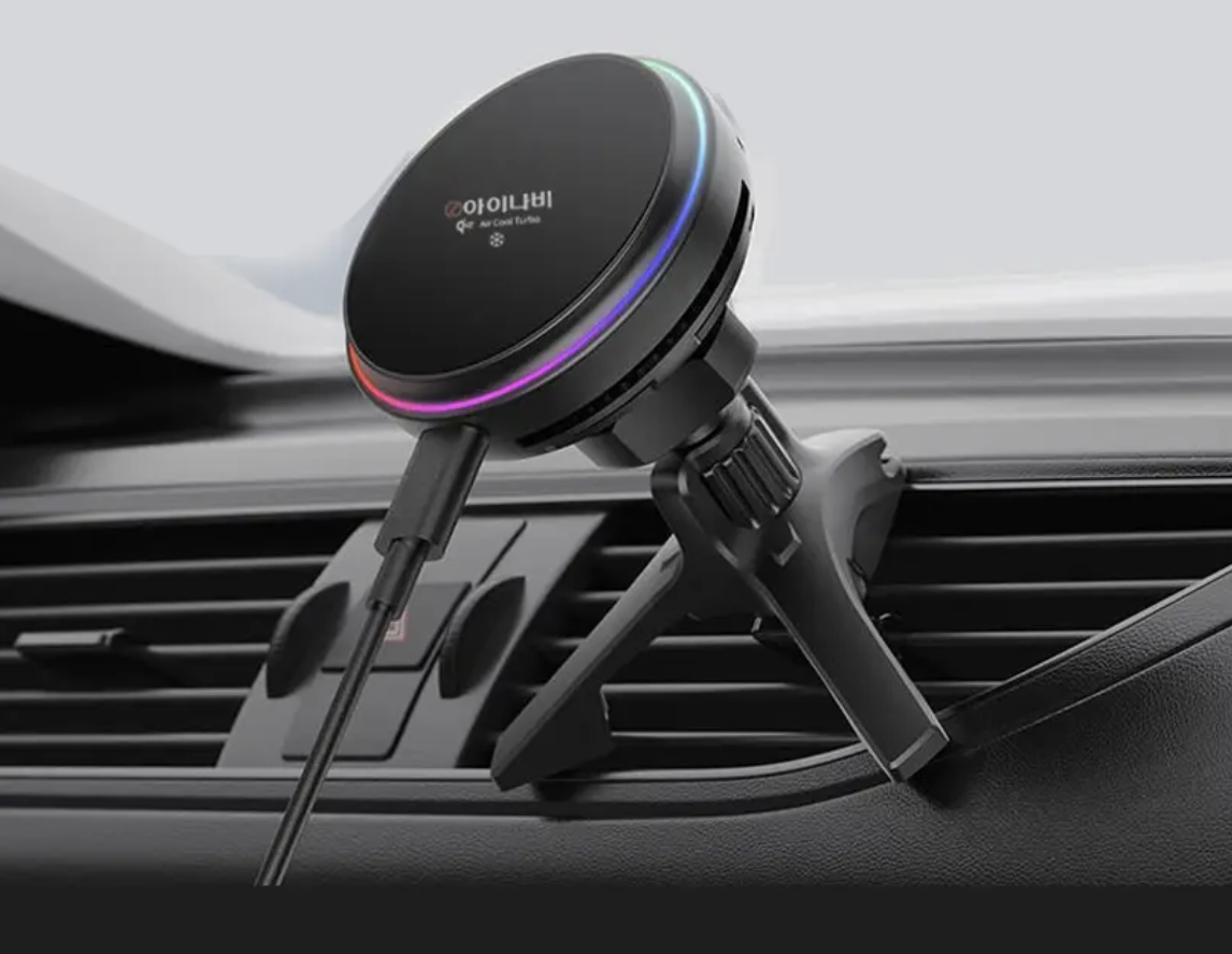 【車載ガジェット】スマホ熱々じゃない?“冷やせる”ホルダーで充電効率もアップだ