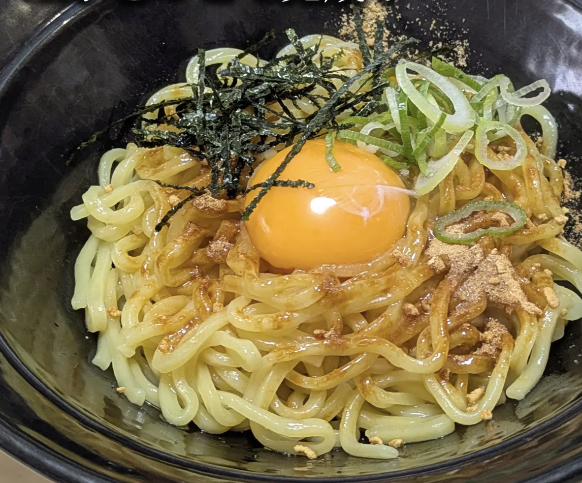 A writer who loves “town Chinese food” wants this too! The ultimate spice that turns any dish into a professional taste with just one sprinkle