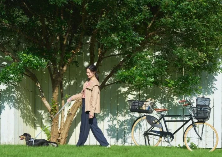 【Outing with your dog】From walks to bicycle trips! Child seat technology brought to life in pet gear