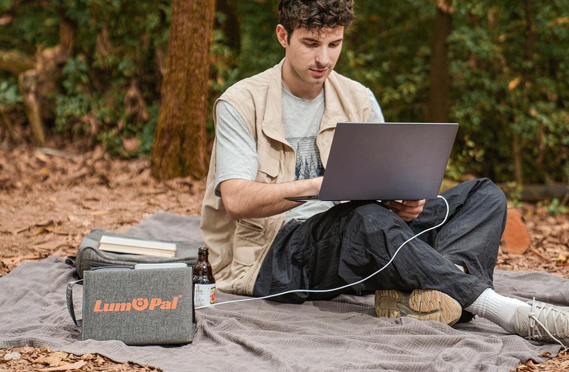 これがソーラーバッテリー!? 発電・蓄電・照明のすべてをこなすオールインワン型