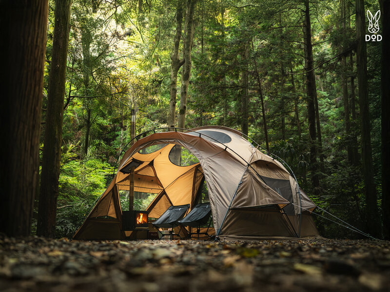 It's compatible with a wood stove, yet not just for winter! An expandable shelter that can be used all year round