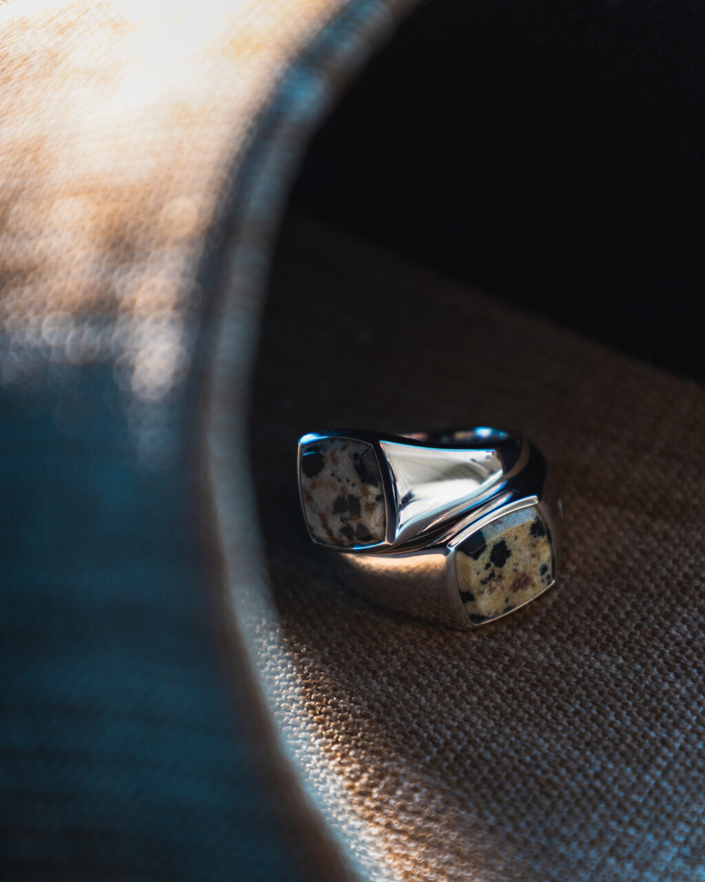 【Tom Wood】Surprisingly, the "hands" are being watched! Showcasing a custom ring from the reissued Leopard stone