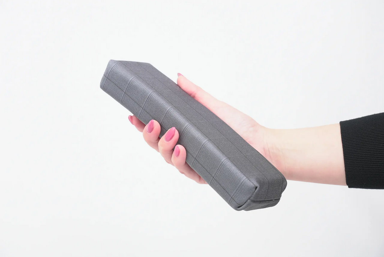 【Car Care】Super absorbent beyond just microfiber! The carbon stick that leaves no streaks on clear windows