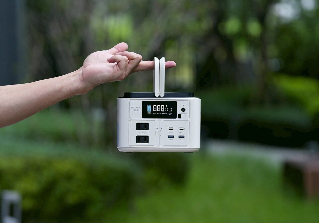 【Preparedness for Earthquakes】Charge your smartphone approximately 16 times! A portable power supply that you can always carry, with a "palm-sized" design