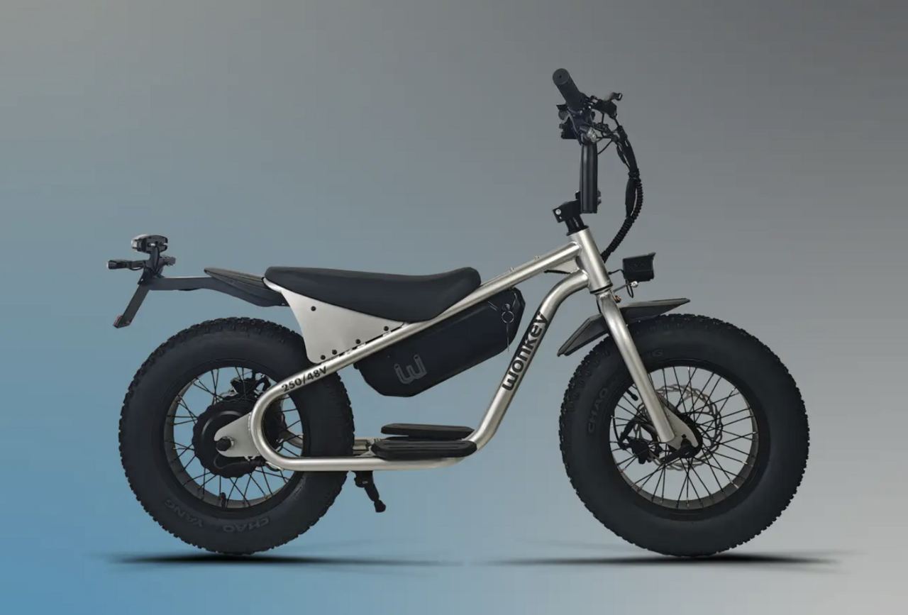 【New Means of Transportation】Travel up to 80km! The specific small electric vehicle "wonkey" introduces a new color, silver