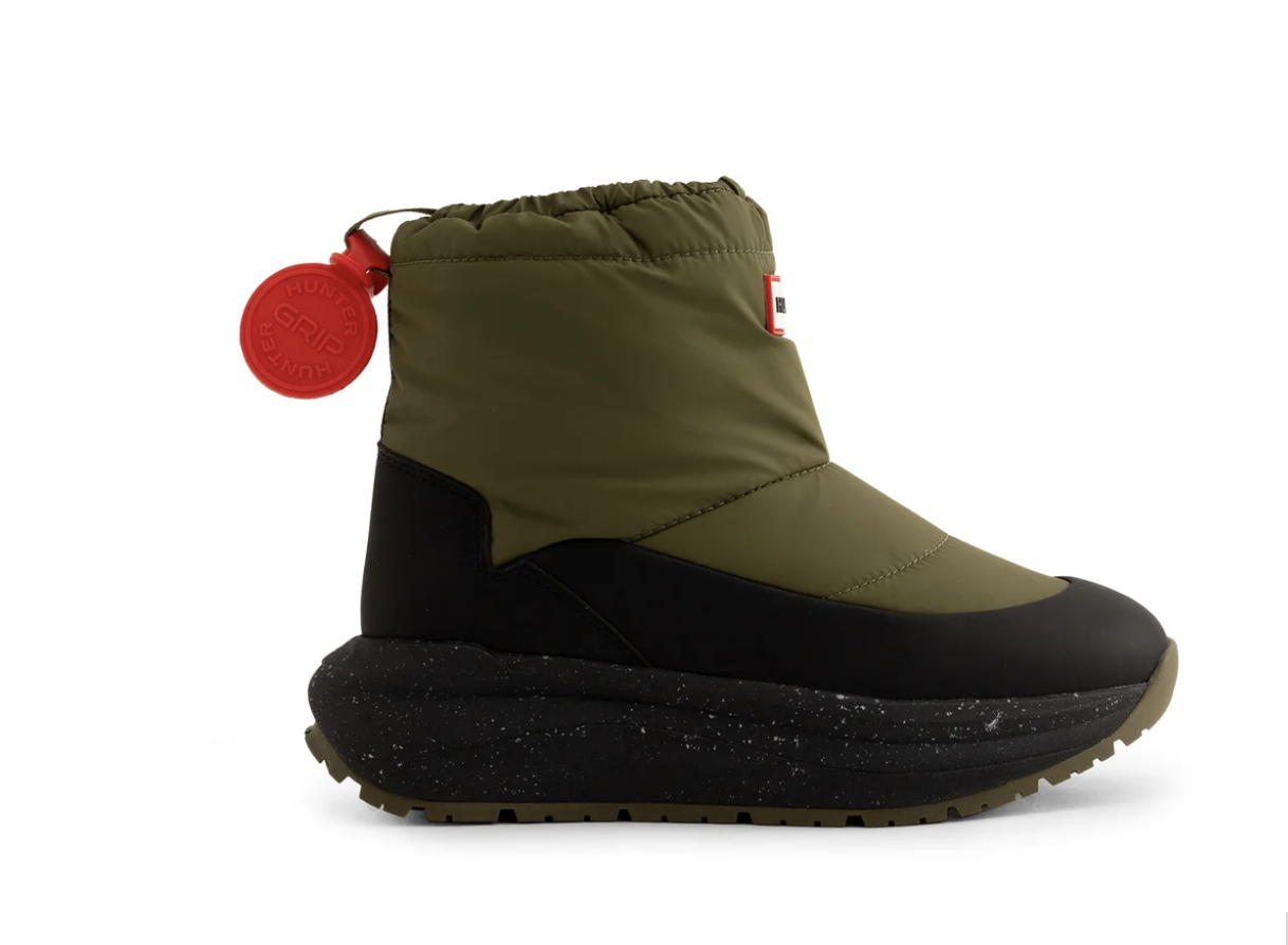 【Hunter】Non-slip on winter roads! New slip-ons and boots you want to wear during year-end and New Year leisure