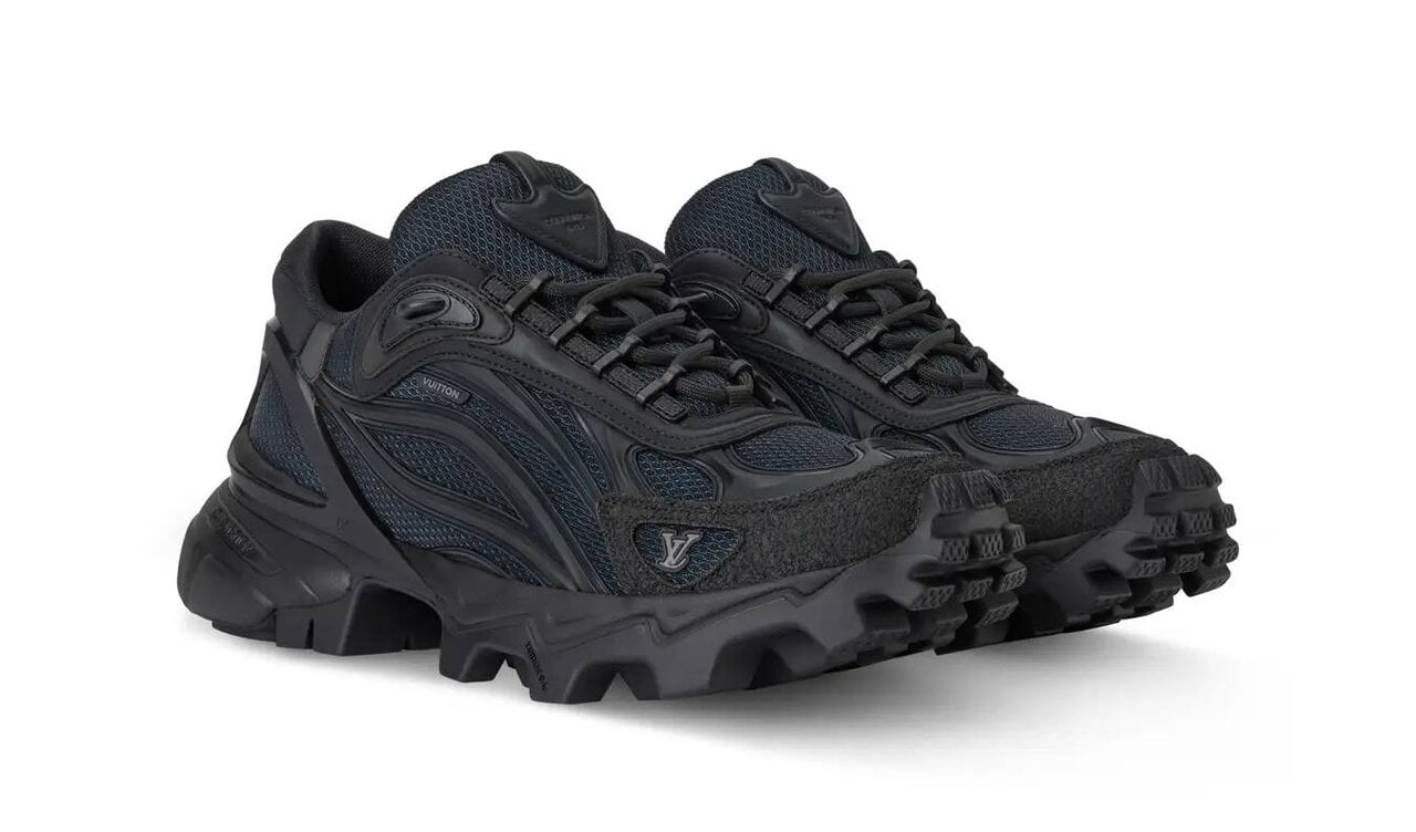 【ルイ・ヴィトン】ご褒美買い3選!LV型押しスニーカー、スタッズ輝くドレスシューズほか