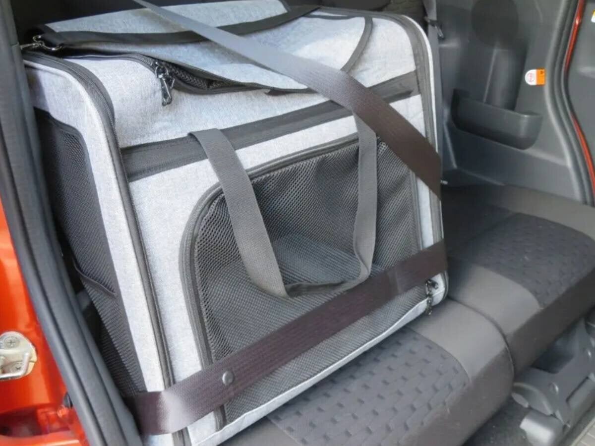 【In-Car】A must-have for traveling with pets! The versatile “5WAY” carrier makes transportation easy