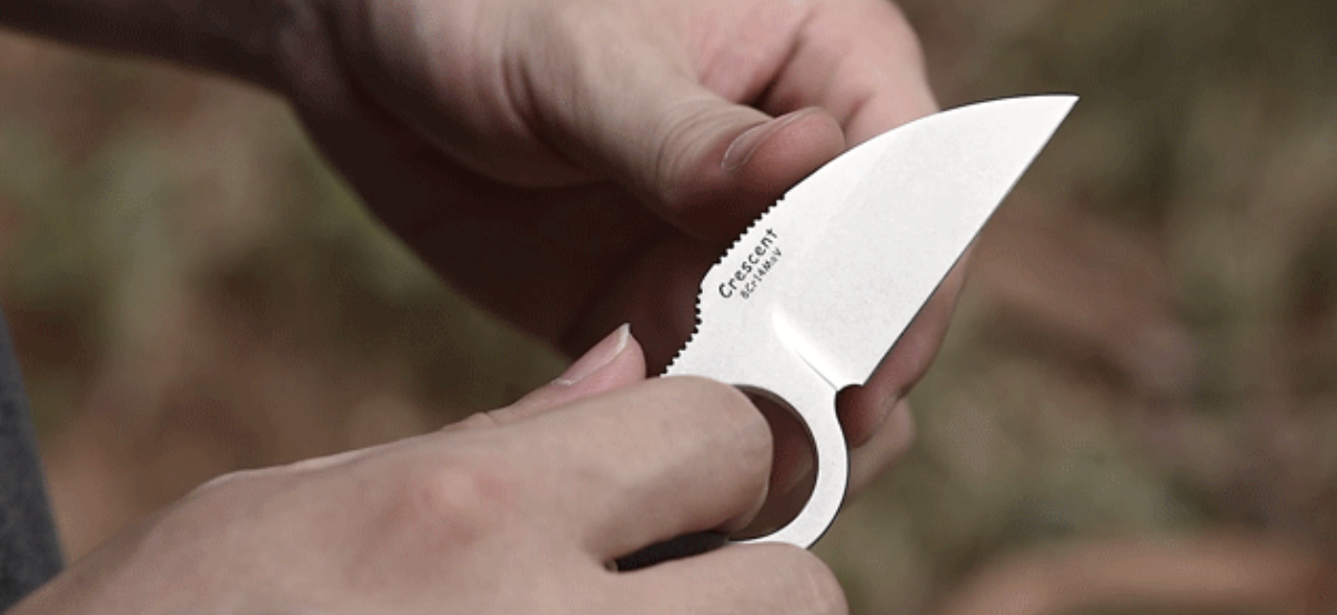 【小型ナイフ】ブッシュクラフトから調理、サバイバルまで！曲線美と実践力に惚れた