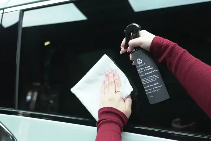 【カーケア】窓やナビ、ピアノブラックパネルまで！洗浄＋防汚のガラスクリーナーが万能すぎた