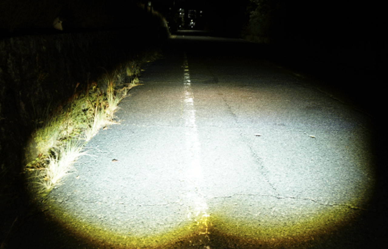 【Motorcycle】Choose Color & Brightness! With the switchable fog lamp installed, both urban roads and dark mountain paths are a breeze