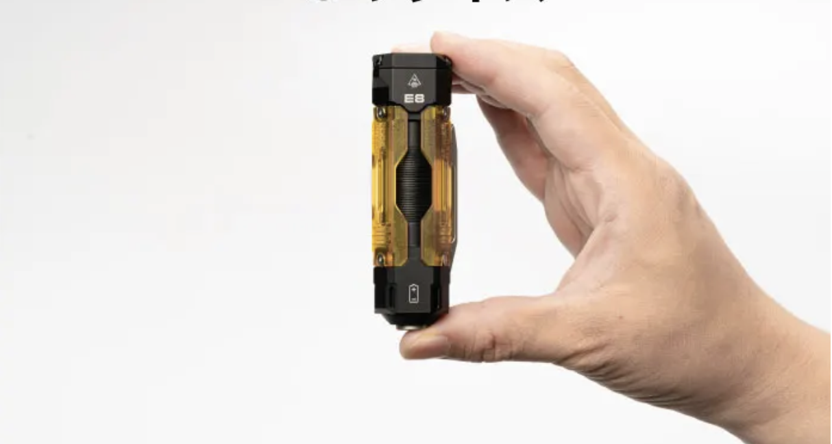 【LED Flashlight】Discover Anisakis with UV light!? Illuminates darkness with a maximum output of 1300 lumens.