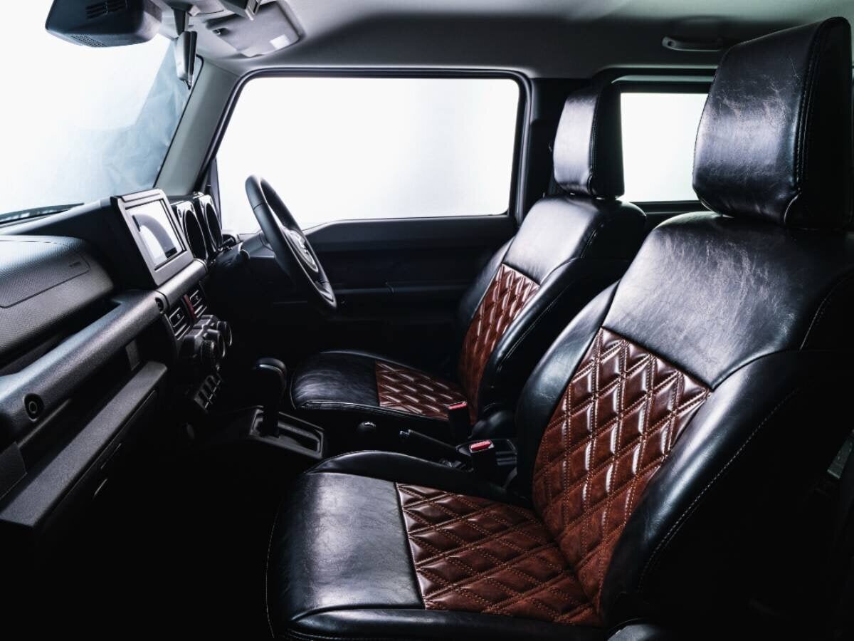 【Jimny】Also for Nomad! If you're looking for a front seat cover, you can get a genuine custom for under "50,000" yen.