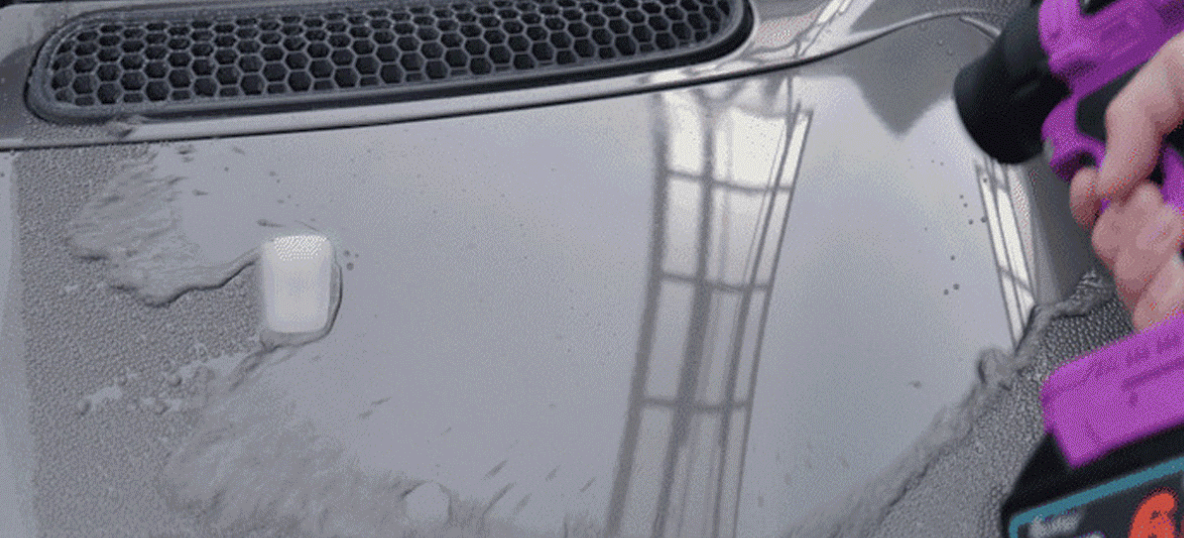 【Car Care】Blow away water droplets with ultra-strong winds! A blower that creates a "storm" to eliminate water spots