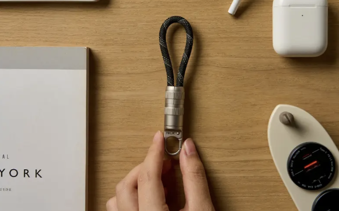 【防災ガジェット】“15cm”で命を守る！高速転送＆充電を叶える常備ケーブル