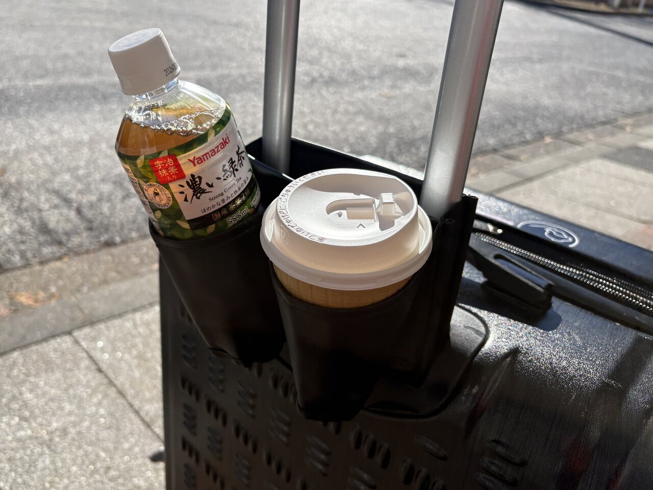 【Practical Test】3COINS "Carry Case Drink Holder": Can it be used with convenience store cup coffee?