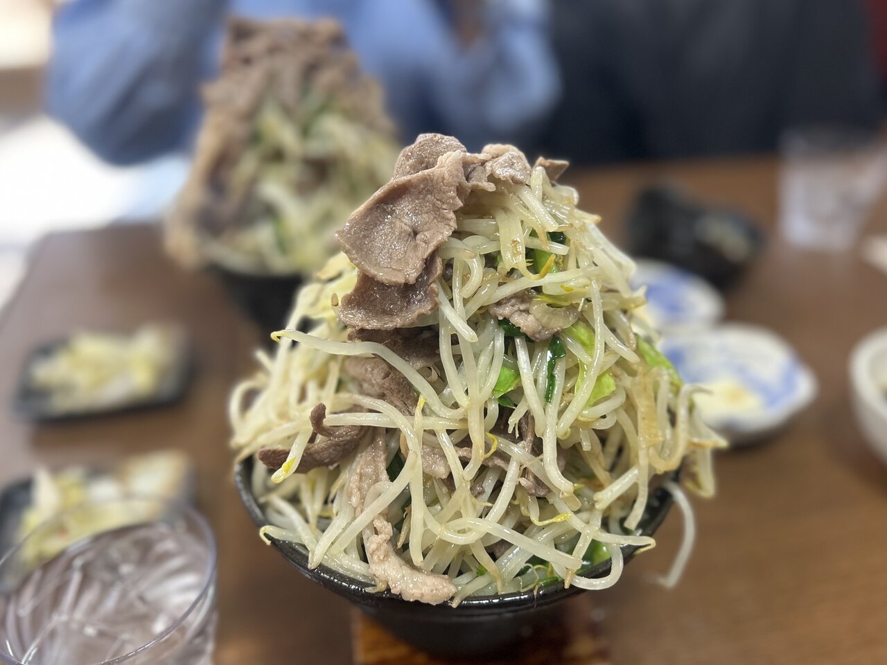 【地元民おすすめ】住宅街に現れる北の大地！「お食事処 おしゃまんべ」で驚きボリュームのジンギスカン定食を満喫