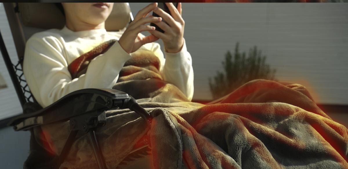 【Cold Protection】 Instant warming in 1 minute! This “high-tech” blanket warms up with just a switch, surpassing regular heating!?