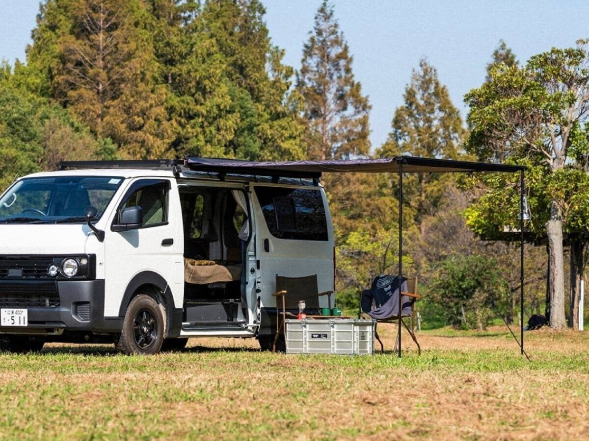 【Car Camping】Blocks rain & sunlight connected to your car! Australia "DARCHE" custom car side tarp