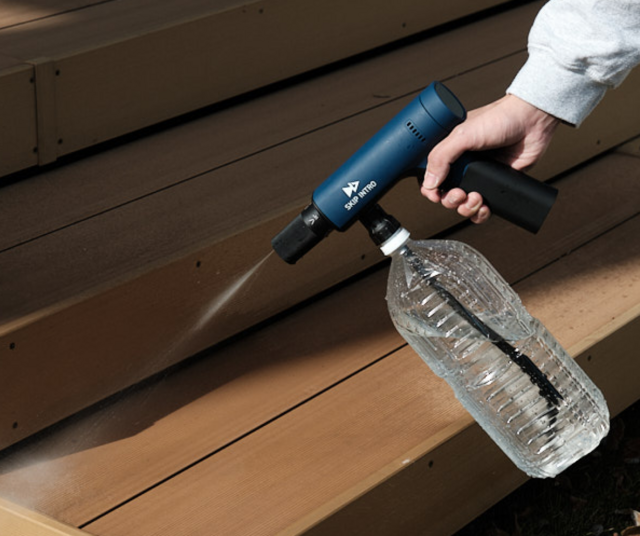 【High Pressure Washer】From simple showers to washing cars! You will be amazed by the water pressure of 1.5MPa coming from its compact body.