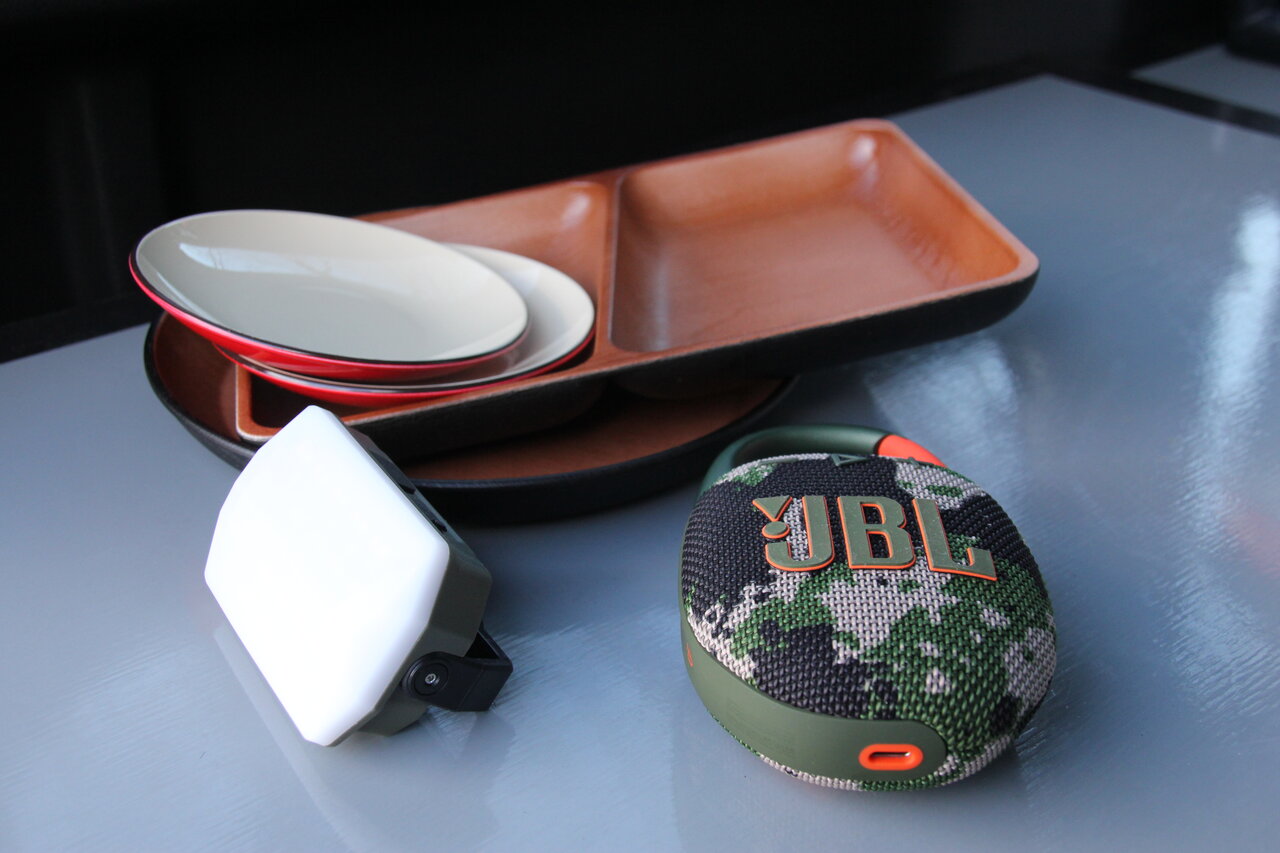 【買ってみた】車中泊を「楽しむ」ために選んで良かった4つのギアとは？