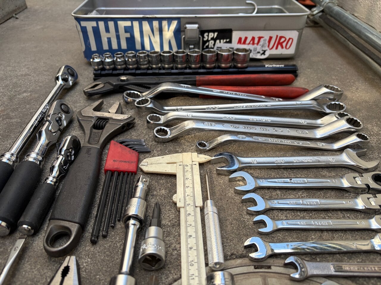 車載工具の中身はなんだろな!? 意外と使う5選 & なんで入っているのか分からない3選