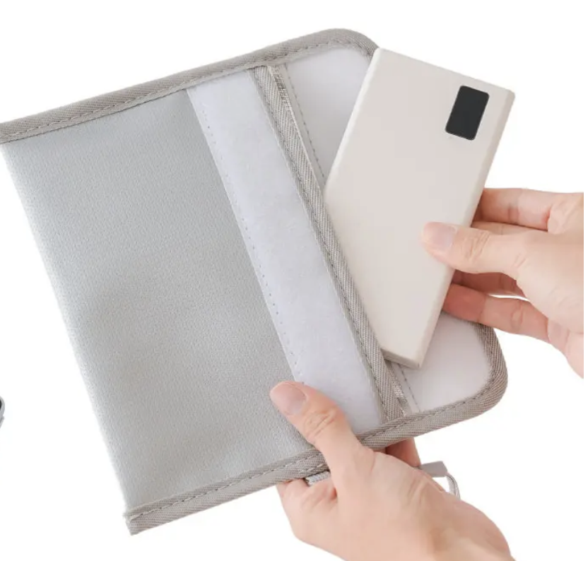 【Mobile Battery Fire Hazard】A protective charm for train and airplane carry-on! A fireproof pouch to take along