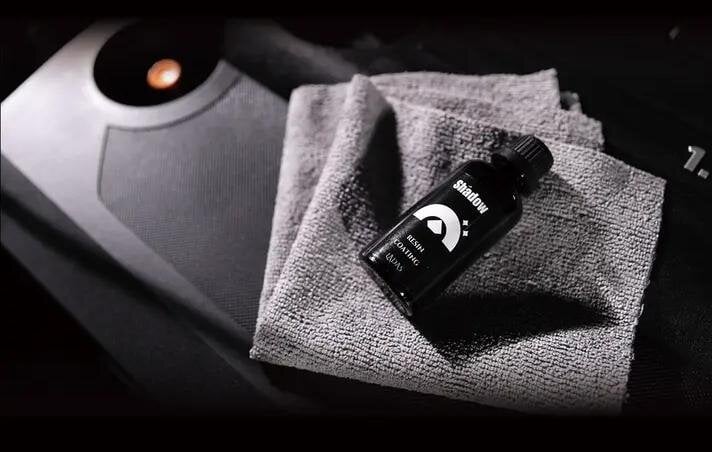 【カーケア】愛車の“くたびれ感”にサヨナラ!黒艶コーティングで白化パーツが蘇った