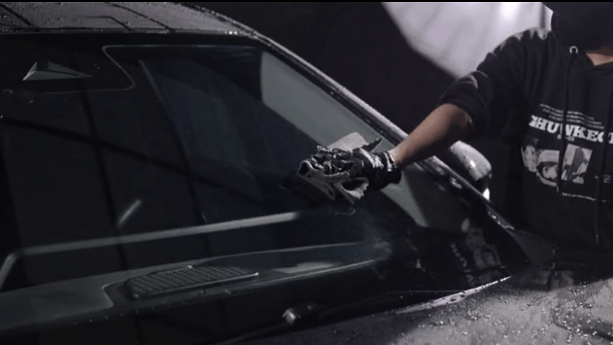 [Car Care] Clear visibility on snowy and rainy days! This glass coating is now like "invisible armor."