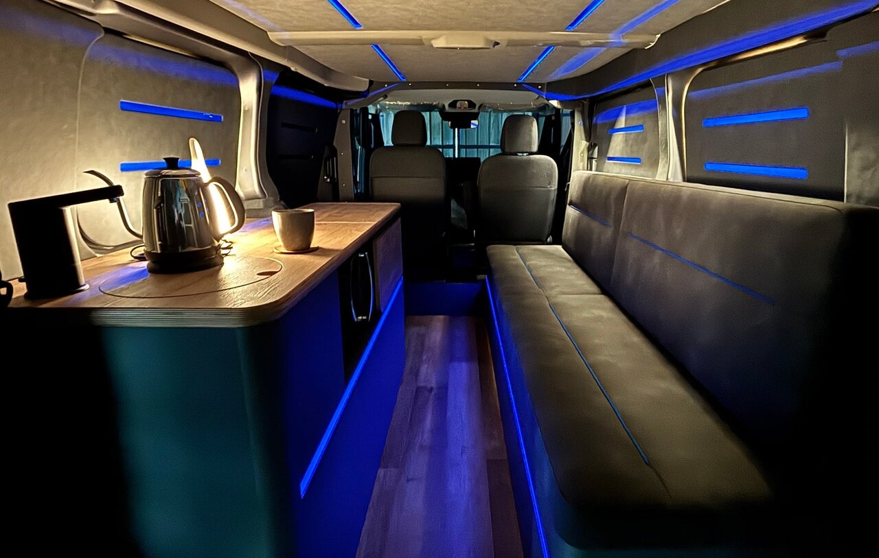 【EVキャンピングカー】サブバッテリーいらず！一晩中エアコンを使える電力は衝撃だ