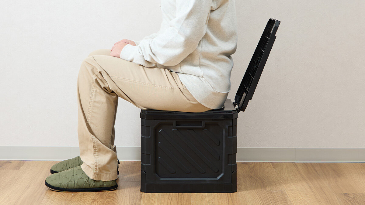 【Snow Troubles】Prepare for traffic disruptions and power outages! A portable toilet that can serve as a storage compartment and chair