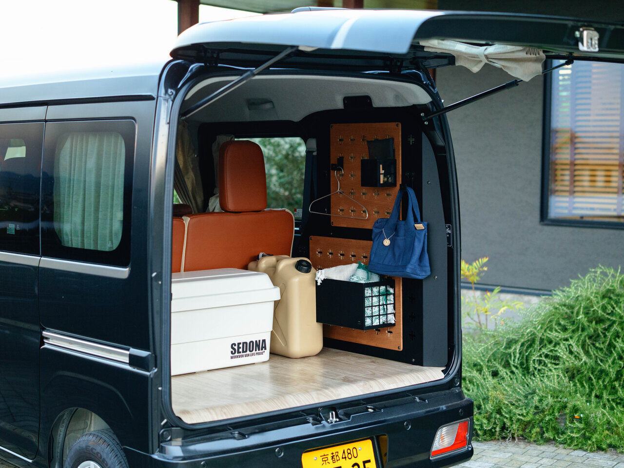 【Car Storage】Perfectly compatible with 100 yen shop items! The versatile in-car module system is convenient