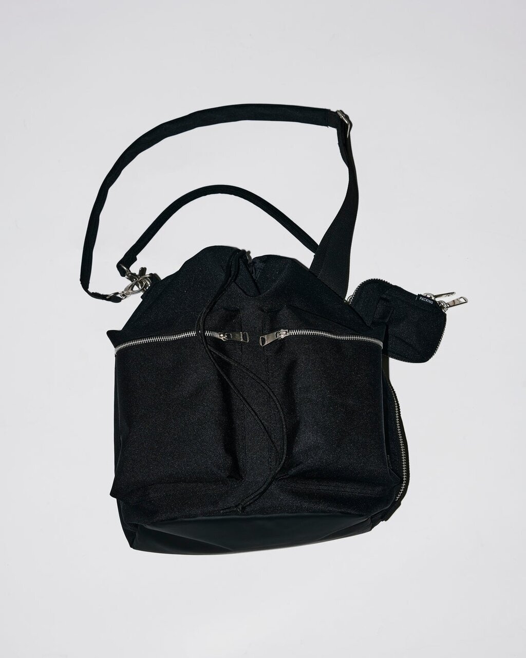 【Journal Standard Relume Exclusive】Comes with a mini pouch! A large-capacity tote that can be worn on the back