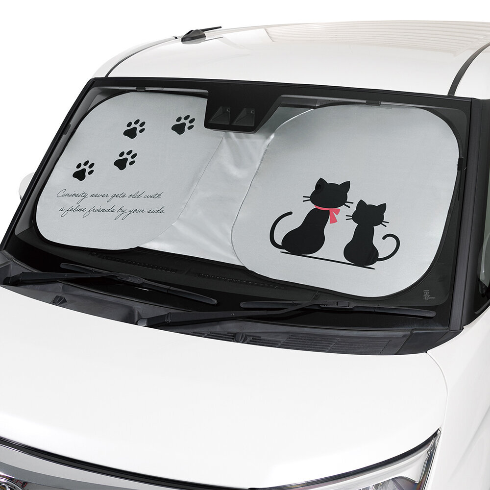 Cat-loving drivers will definitely be thrilled! A pop-up shade that can also protect the steering wheel.