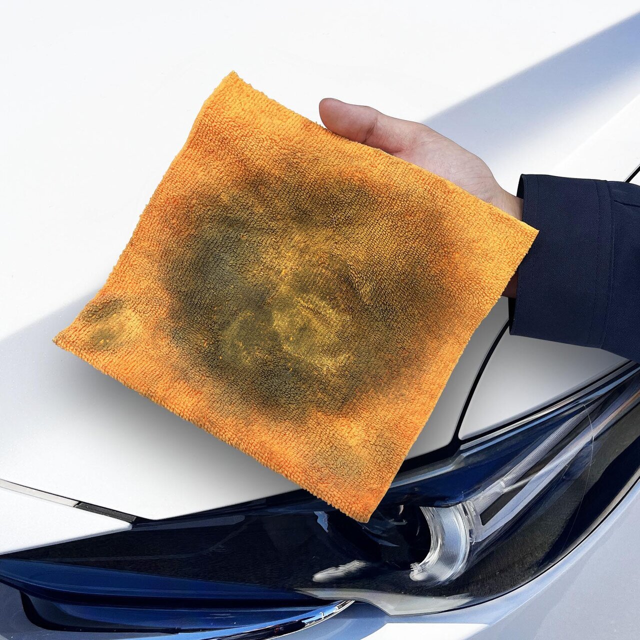 【Time-saving】 Does rain stains and dullness disappear easily!? Car care in no time with cleaner & base coat.