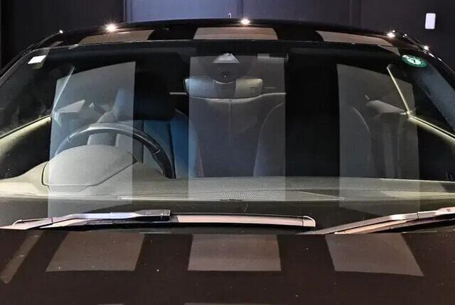 【Rain and Snow Drive】Is it finally a shield to protect your beloved car!? The visibility is clear with the over-glass technology