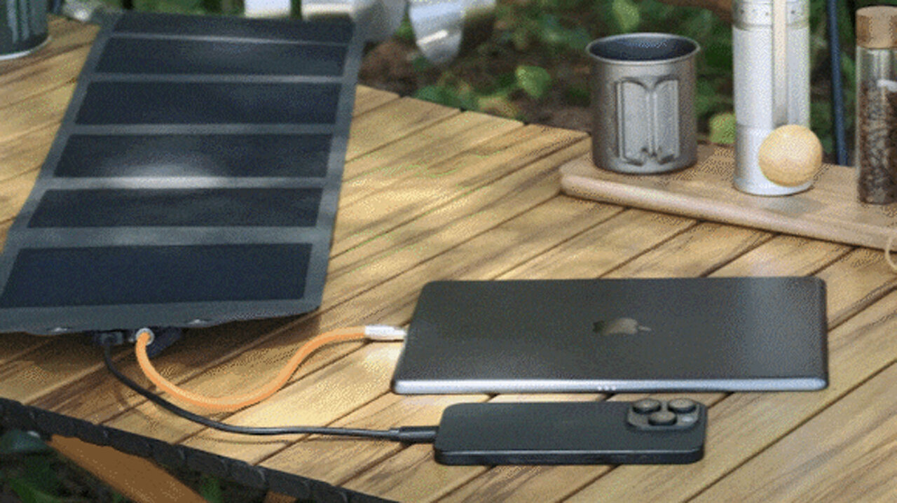 A “personal” power station in your pocket!? Ultra-thin solar panel that achieves high output of 18W